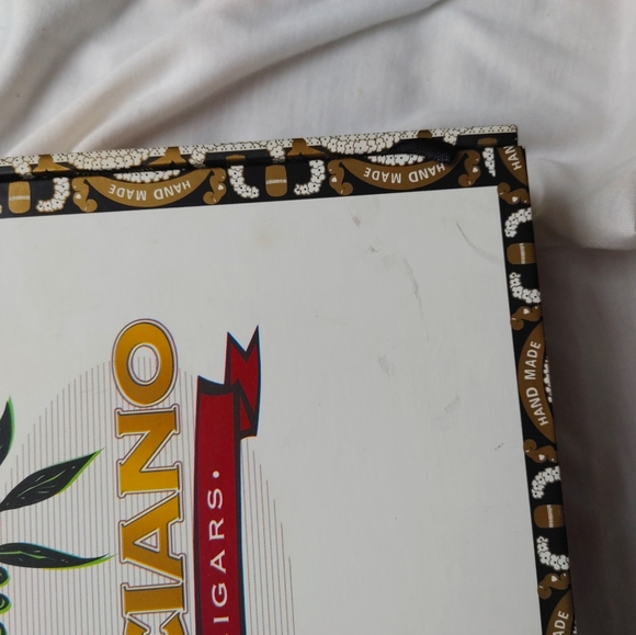 NWOT cigar box purse - Picture 3 of 5